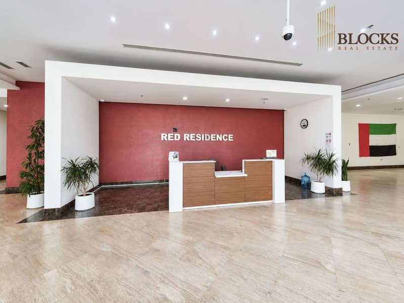 28 025-entrance-web. jpg