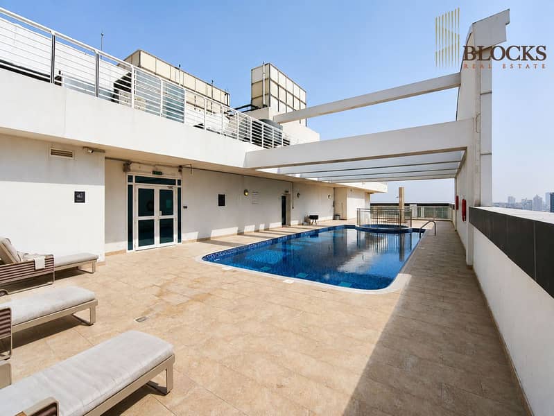 29 026-pool-web. jpg