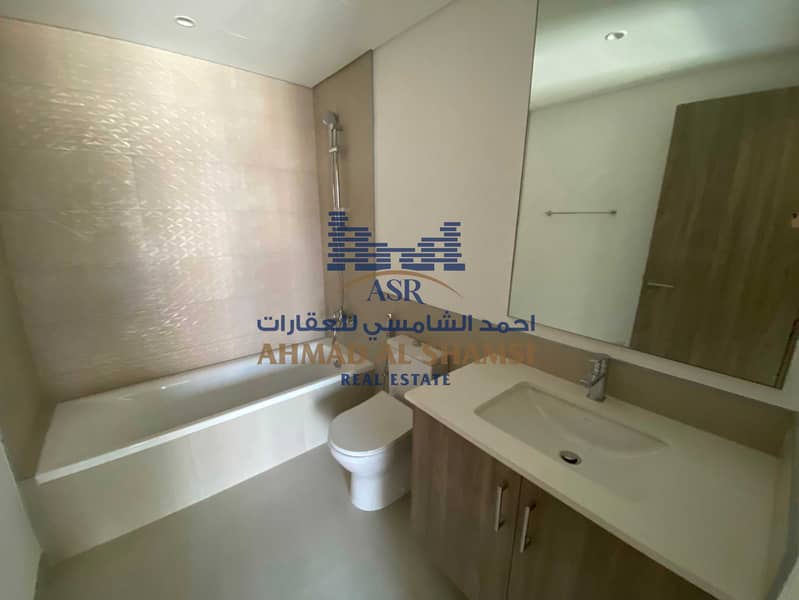 18 6cbdf32b-12e7-40ef-8681-15c34dcf7b27. jpg