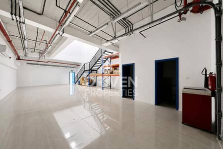 Warehouse zum zur Miete in Dubai Production City (IMPZ), Dubai - Lagerhalle in Dubai Production City (IMPZ), 304712 AED - 16131191 Warehouse zum zur Miete in Dubai Production City (IMPZ), Dubai - Lagerhalle in Dubai Production City (IMPZ), 304712 AED - 16131191