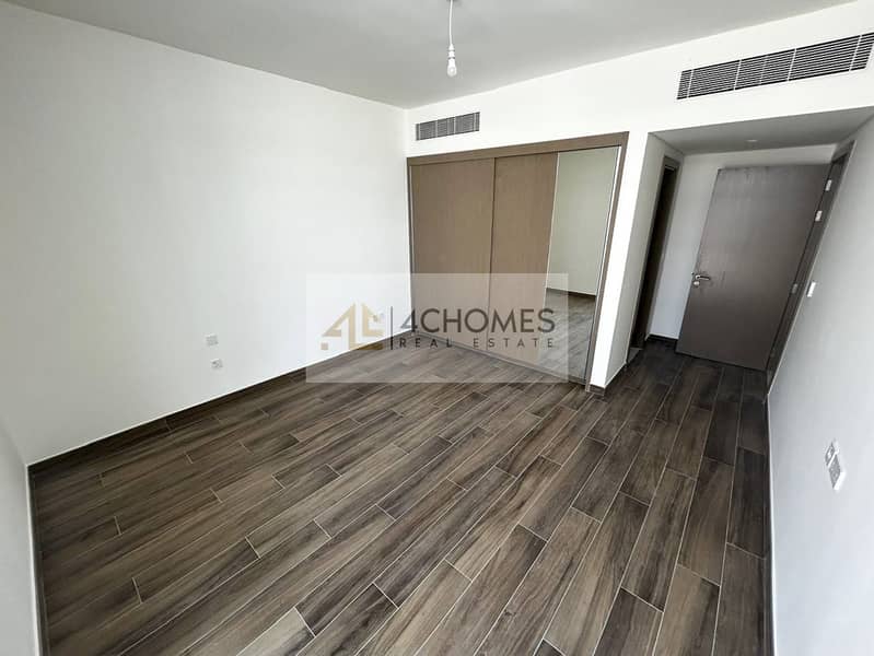 9 Image 9
