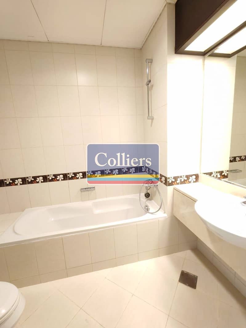 22 e206cb4b-99d0-4676-b962-cf3d023b1e75. jpg