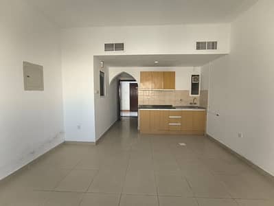 Studio for Rent in Al Mahatah, Sharjah - IMG_20250204_121105. jpg Studio for Rent in Al Mahatah, Sharjah - IMG_20250204_121105. jpg