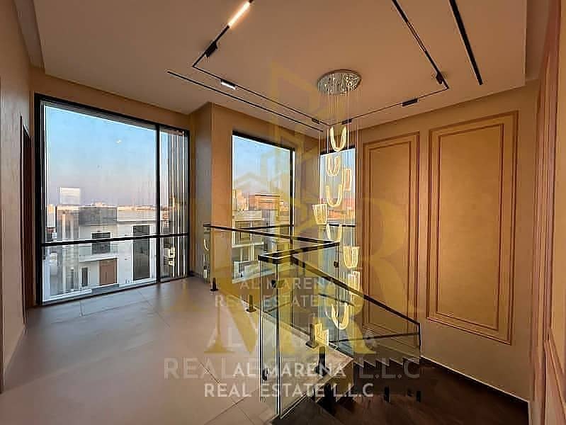 34 856144134-800x600. jpeg