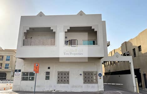 Studio te Huur in Deira, Dubai - dreamina-2026-08-11-7073-A highly detailed, sharp, and clean vers. . . . jpeg