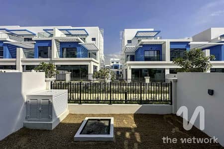 5 habitaciones Townhouse para en Venta en DAMAC Lagoons, Dubai - Casa adosada en DAMAC Lagoons,Santorini, 5 dormitorios, 4100000 AED - 16134406 5 habitaciones Townhouse para en Venta en DAMAC Lagoons, Dubai - Casa adosada en DAMAC Lagoons,Santorini, 5 dormitorios, 4100000 AED - 16134406