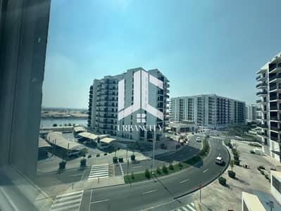 3 habitaciones Apartamento para en Venta en Yas Island, Abu Dhabi - WhatsApp Image 2026-08-11 at 9.40. 33 AM (1). jpeg 3 habitaciones Apartamento para en Venta en Yas Island, Abu Dhabi - WhatsApp Image 2026-08-11 at 9.40. 33 AM (1). jpeg