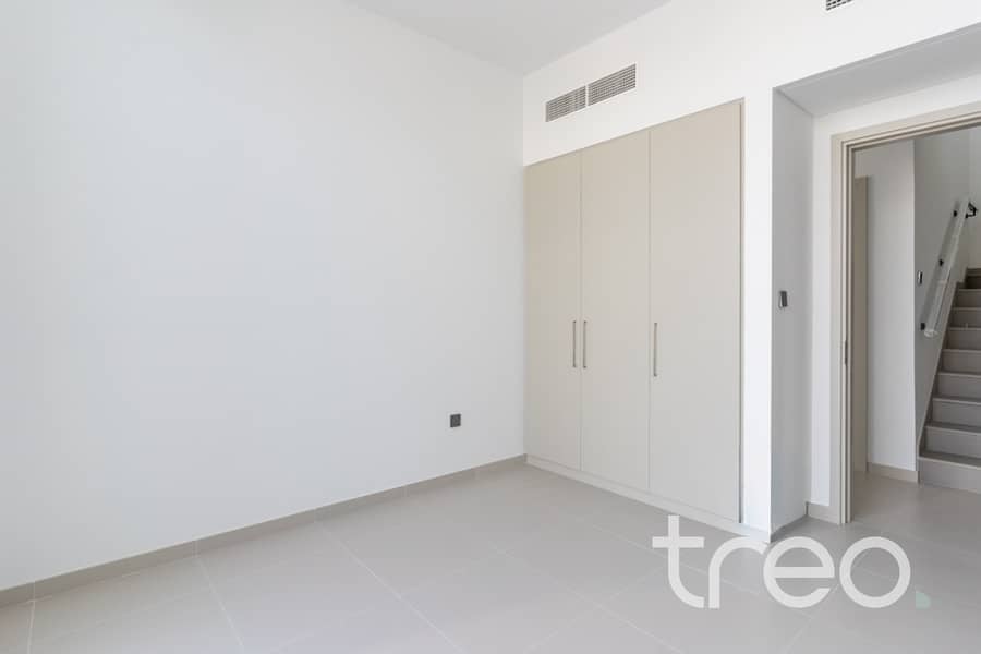 3 ROOM 2. jpg