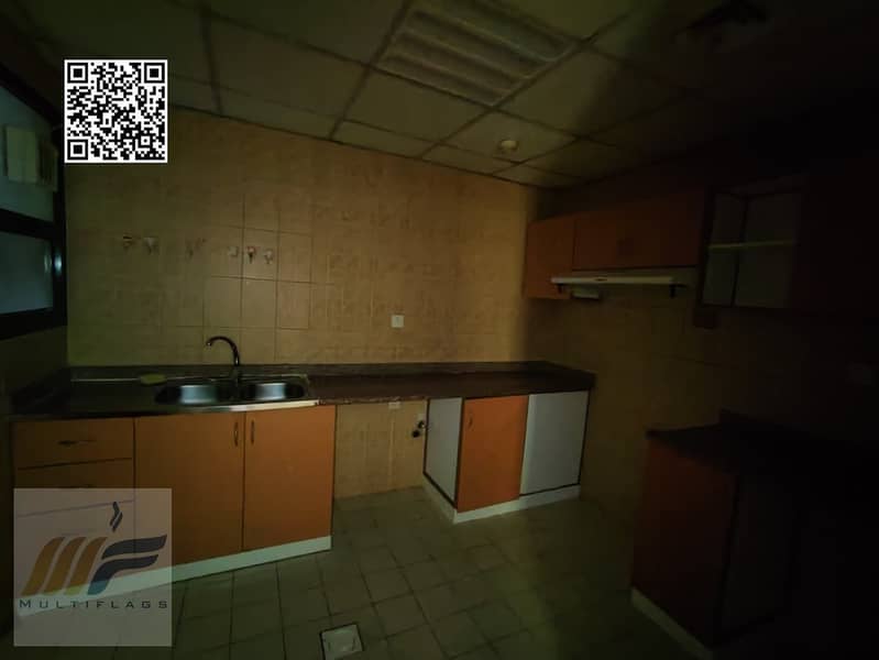 12 936a21d0-c198-4a29-96be-f2ef3d3c7269. jpg
