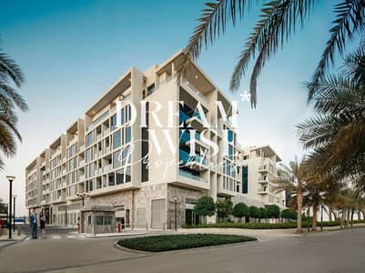 Appartement de 2 chambres à à louer à Al Bateen, Abu Dhabi - Appartement à Al Bateen, 2 chambres, 126000 AED - 16136000