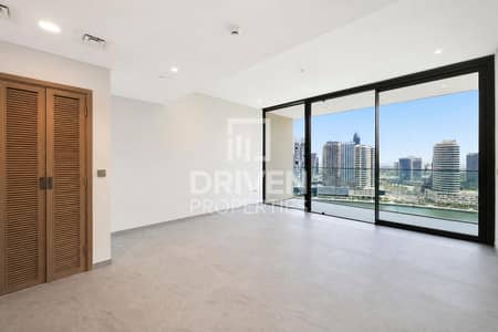 1 Bedroom Apartment for Rent in Business Bay, Dubai - Canal and Burj View | Near Downtown | Vacant