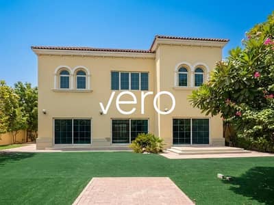 4 Camere Villa in affitto a Jumeirah Park, Dubai - Photo 1