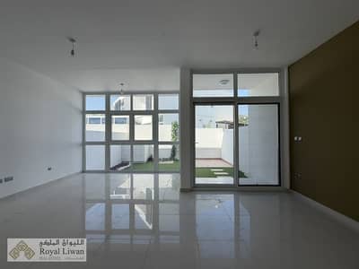 3 Bedroom Townhouse for Rent in DAMAC Hills 2 (Akoya by DAMAC), Dubai - 70439821-459d-47dd-bbf5-f4dd84ba15cf. jpg