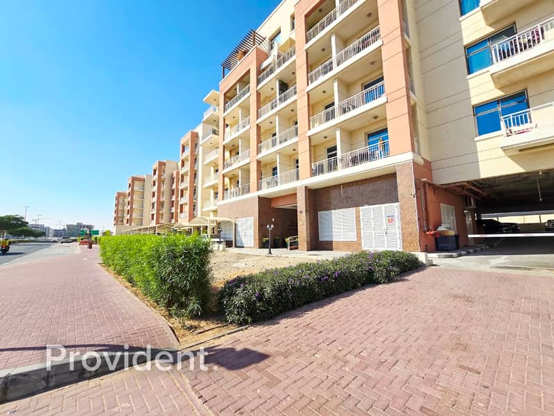 Best Deal | Huge Layout | Excellent Condition Best Deal | Huge Layout | Excellent Condition