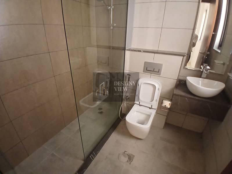 7 93025. jpg