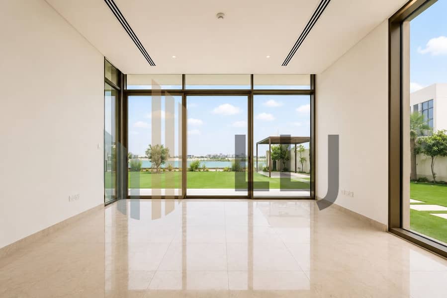 2 Livingroom%201_1786014446398. jpg
