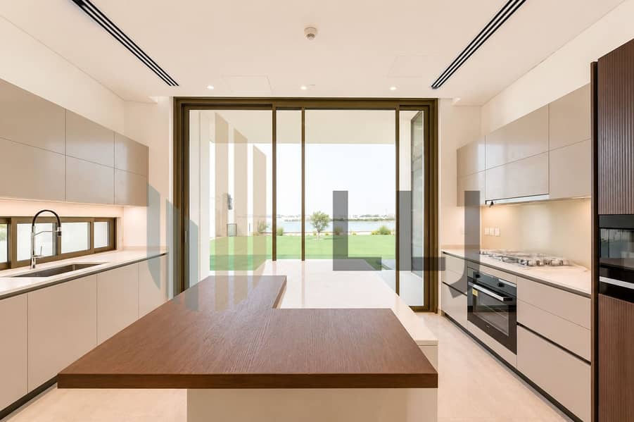 5 Kitchen%201_1786014445823. jpg