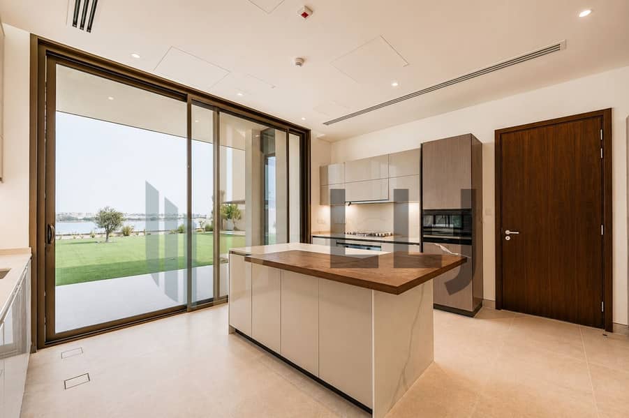 6 Kitchen%202_1786014446186. jpg