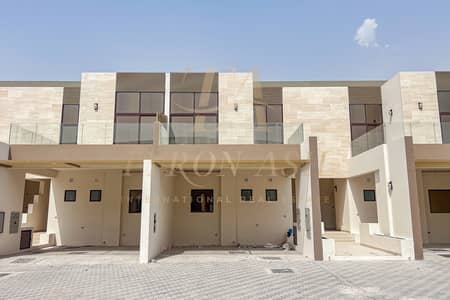 4 Schlafzimmer Townhouse zum zur Miete in Mohammed Bin Rashid City (MBR City), Dubai - Reihenhaus in Mohammed Bin Rashid City (MBR City)，District 11，The Fields，Elie Saab Vie at the Fields, 4 schlafzimmer, 165000 AED - 16138167