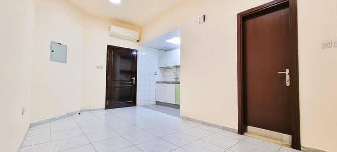 Studio for Rent in Deira, Dubai - 20231114_112506. jpg