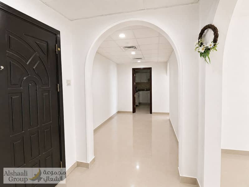 11 hall way & dining. jpeg