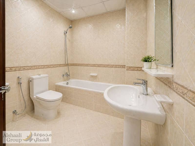 15 washroom  (3). jpeg