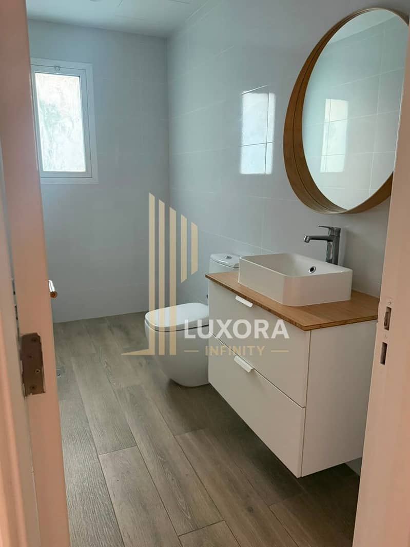 15 Guest washroom . jpeg
