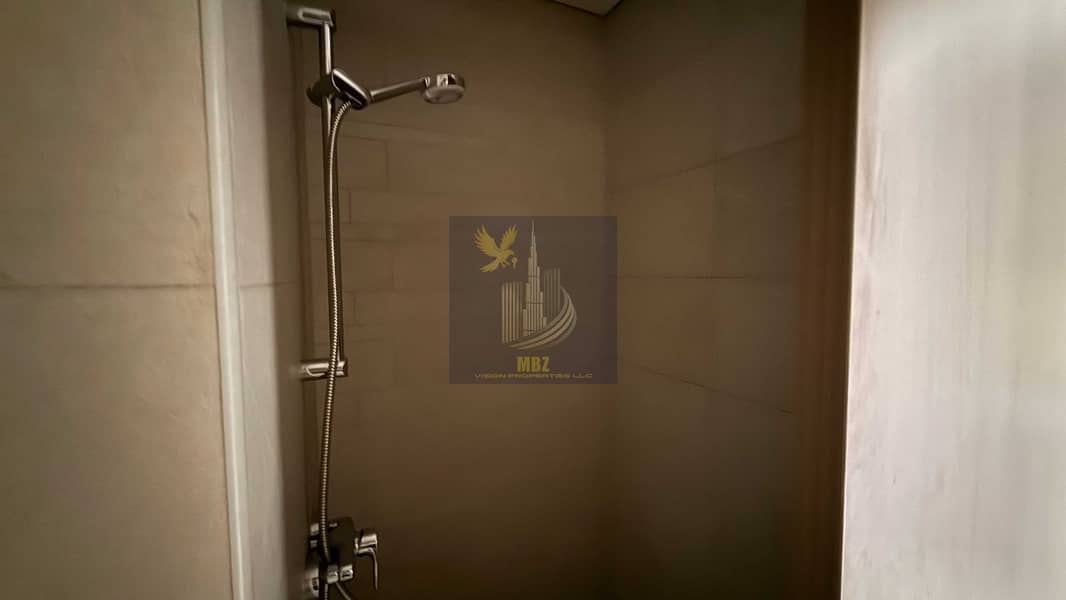 9 tempImageltiXQC. jpg