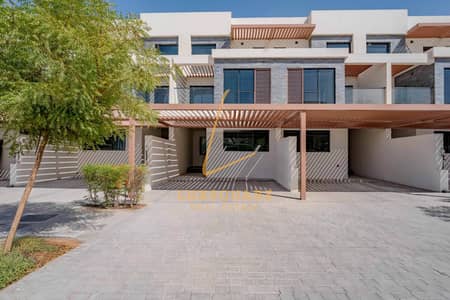 5 habitaciones Townhouse para en Venta en DAMAC Hills, Dubai - Casa adosada en DAMAC Hills,Silver Springs, 5 dormitorios, 4680000 AED - 16139592 5 habitaciones Townhouse para en Venta en DAMAC Hills, Dubai - Casa adosada en DAMAC Hills,Silver Springs, 5 dormitorios, 4680000 AED - 16139592