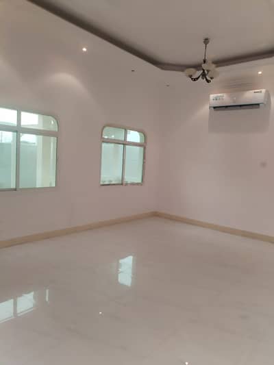4 Bedroom Villa for Rent in King Faisal Street, Umm Al Quwain - WhatsApp Image 2026-08-11 at 12.37. 43 AM. jpeg 4 Bedroom Villa for Rent in King Faisal Street, Umm Al Quwain - WhatsApp Image 2026-08-11 at 12.37. 43 AM. jpeg