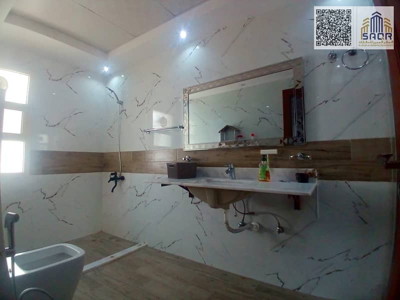 13 cb3d7e43-77c6-49ae-a3d9-743b0e90f370. jpg