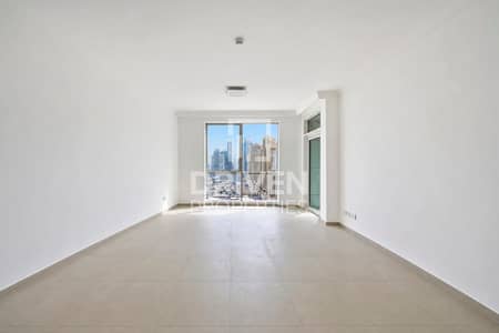 1 Bedroom Flat for Rent in Jumeirah Beach Residence (JBR), Dubai - Beachfront Living | Mid Floor | Full Sea View