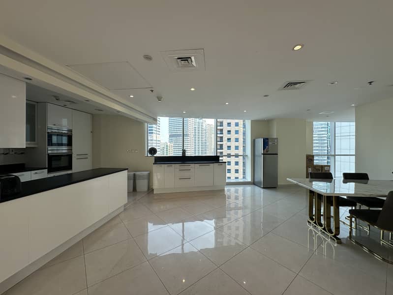 4 Kitchen