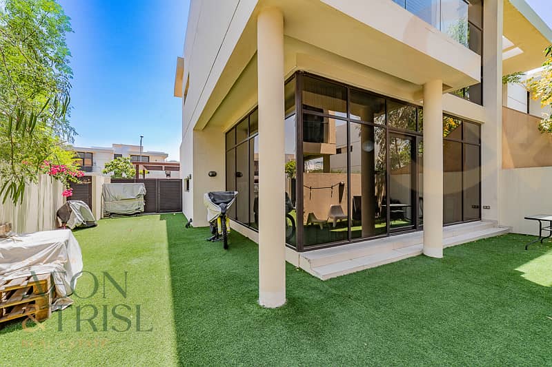 Exclusive 3BR Corner Villa Richmond DAMAC Hills 1 Exclusive 3BR Corner Villa Richmond DAMAC Hills 1