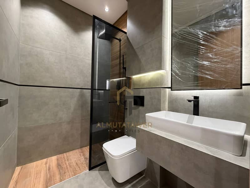 24 29. jpeg