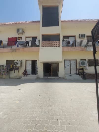 Labour Camp in vendita a Corniche Ajman, Ajman - 02c30543-fc9c-4497-92a9-5dc04a9efcb9. jpg Labour Camp in vendita a Corniche Ajman, Ajman - 02c30543-fc9c-4497-92a9-5dc04a9efcb9. jpg