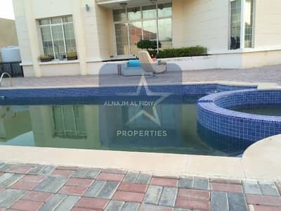 5 Bedroom Villa for Rent in Al Barsha, Dubai - 3 (2). JPG