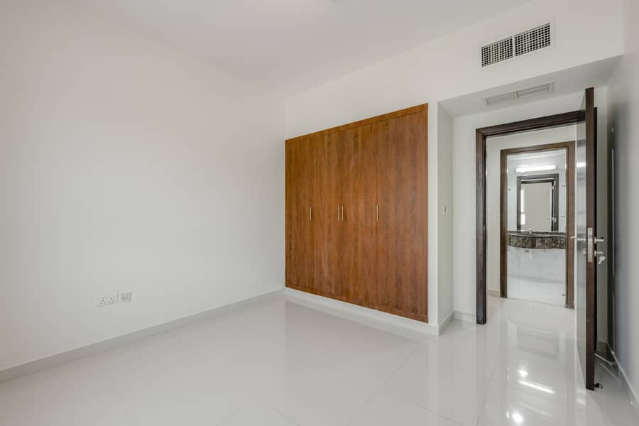 5 Burj Al Shams unit 802-52. jpg