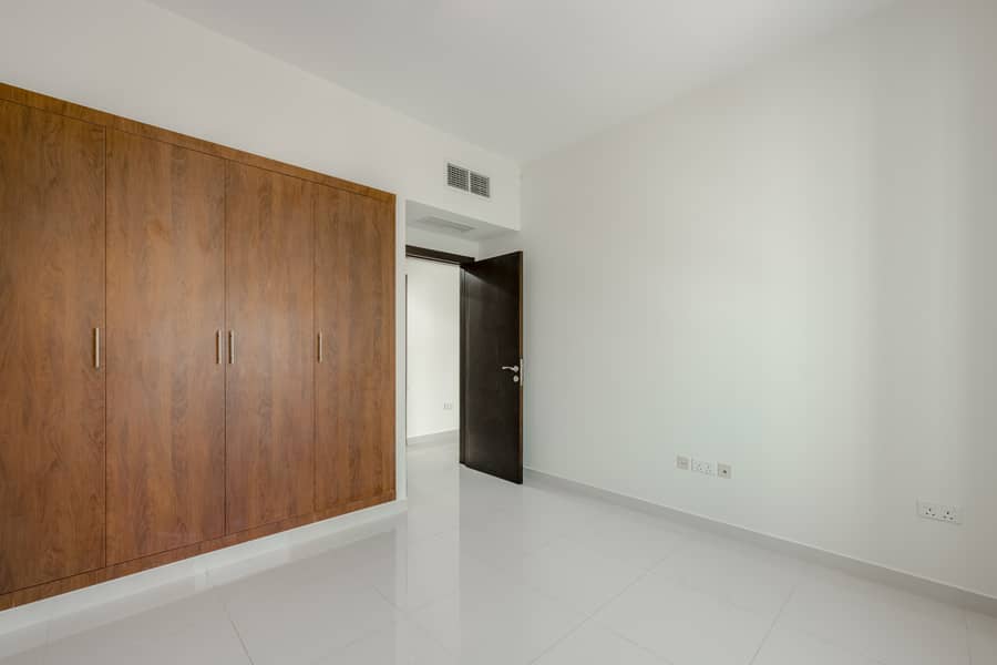 11 Burj Al Shams unit 802-53. jpg