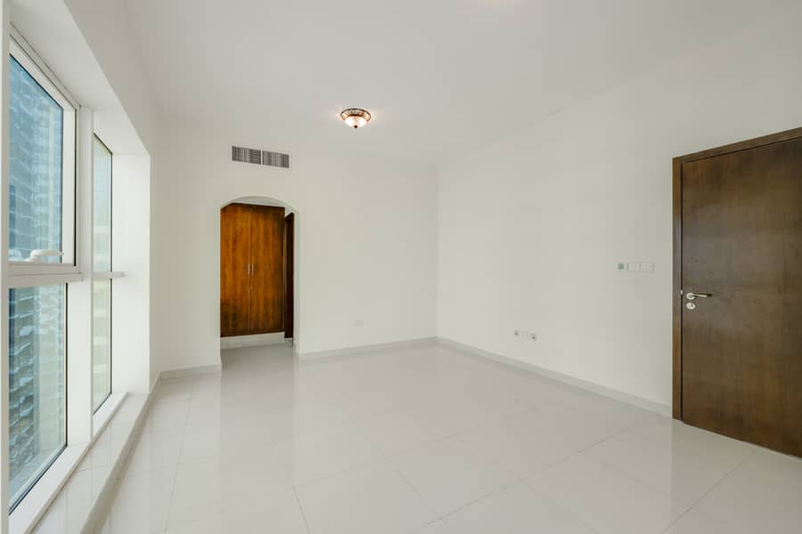 15 Burj Al Shams unit 802-60. jpg