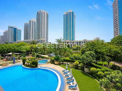 2 Bedroom Flat for Rent in The Views, Dubai - Spacious Light | Pool & Lake View | Prime Loc 2 Bedroom Flat for Rent in The Views, Dubai - Spacious Light | Pool & Lake View | Prime Loc