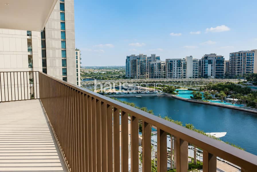 Rare Corner Unit | Canal View | Luxury Waterfront Rare Corner Unit | Canal View | Luxury Waterfront