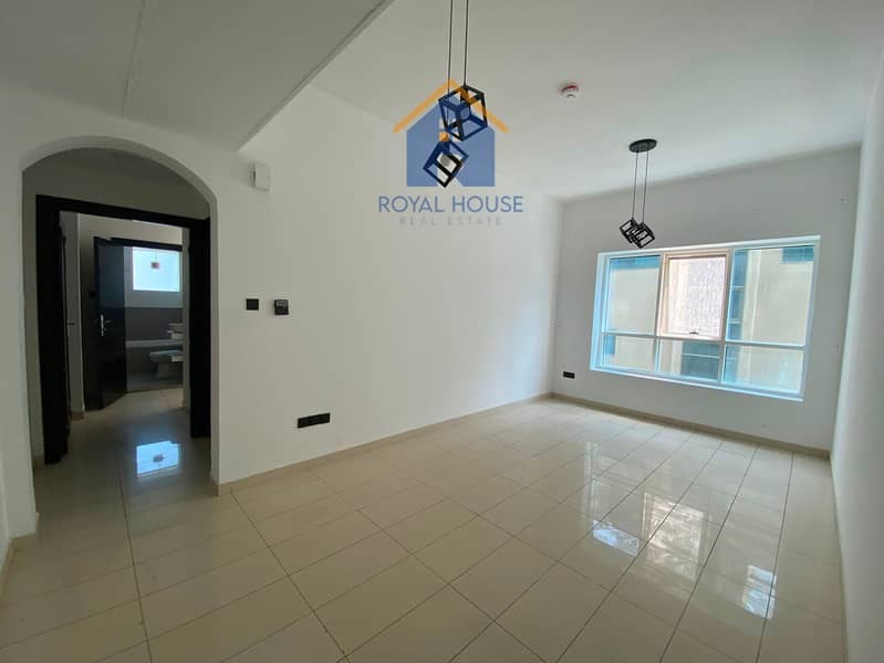 2 f299b24a-b122-4020-ba10-3acaee636388. jpg