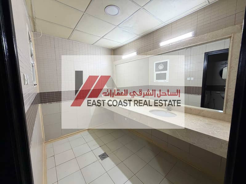4 c77c63c8-6cb0-4162-9e9d-dca639e02dca. jpg