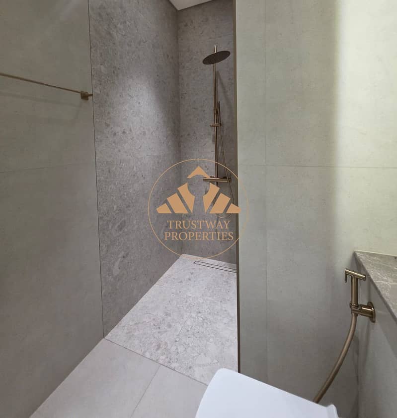 13 bathroom shower (2). jpg