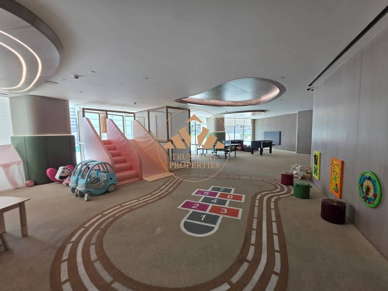 17 amenities (2). jpg