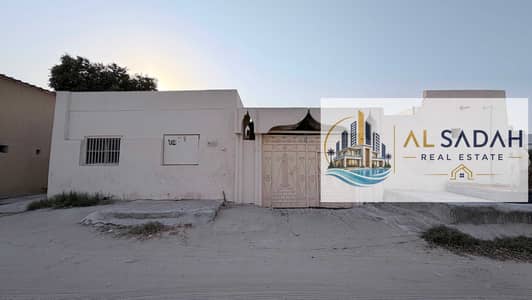 6 Camere Villa in vendita a Al Nasserya, Sharjah - 1001428296. jpg 6 Camere Villa in vendita a Al Nasserya, Sharjah - 1001428296. jpg