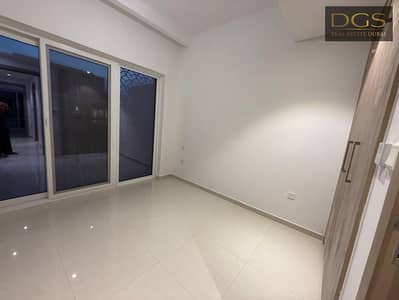 4 habitaciones Townhouse para en Alquiler en DAMAC Hills 2 (Akoya by DAMAC), Dubai - Casa adosada en DAMAC Hills 2 (Akoya by DAMAC)，Camelia, 4 dormitorios, 110000 AED - 14990675