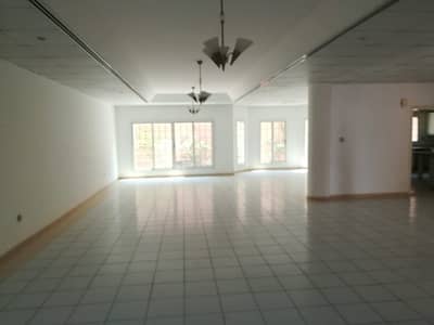 Semi Detached Compound With Private Enterance Semi Detached Compound With Private Enterance