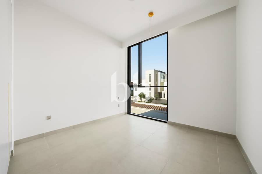 12 images image img